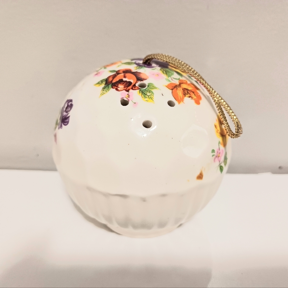 Treasure masters hanging pomander popourri hanhing ornament ball